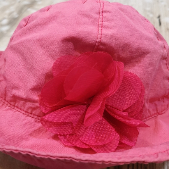 Sun Hat ; 0-12 Months - Picture 2 of 5